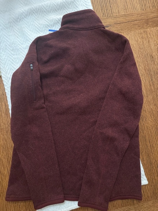Patagonia Better sweater women’s 1/4  zip  in Deep Maroon - Picture 4 of 6